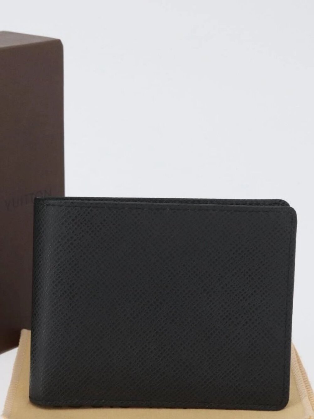 LOUIS VUITTON Taiga Porte Billets 6 Cartes Crdit Wallet M30482 Auth am10848V